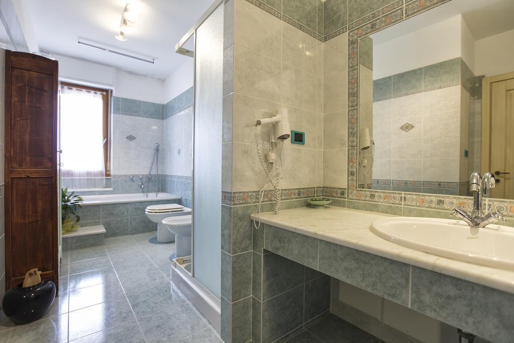 Morpheo Rooms Альгеро Екстер'єр фото